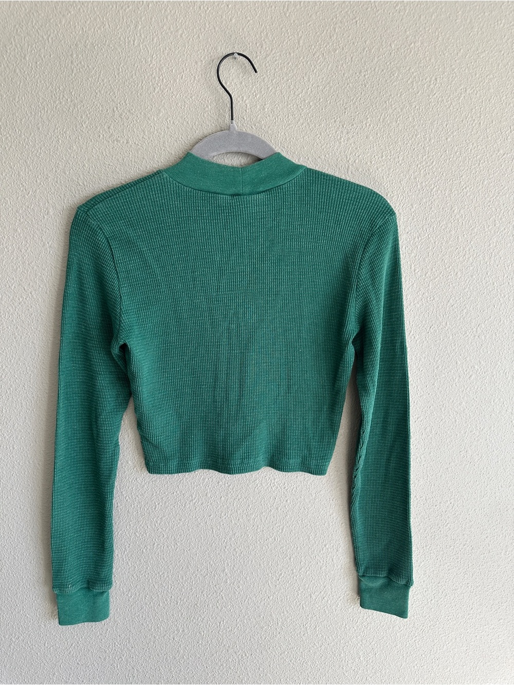 Aritzia TNA Green Thermal Cropped Long-Sleeve Mock Neck Top Medium - Picture 8 of 11